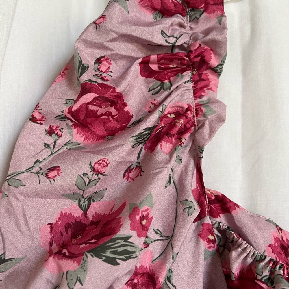 Chic Long Sleeve Floral Dress in Pink - Picture 4 of 10